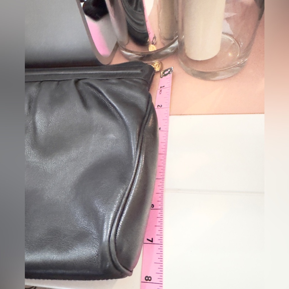 Vintage Gucci Black Leather Clutch - Picture 14 of 14